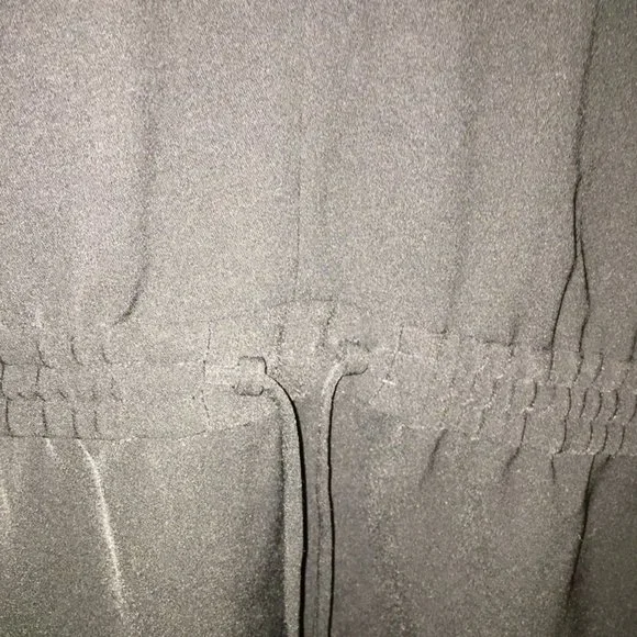 VINCE Contrast Trim Zip Neck Drawstring Dress - Picture 4 of 9